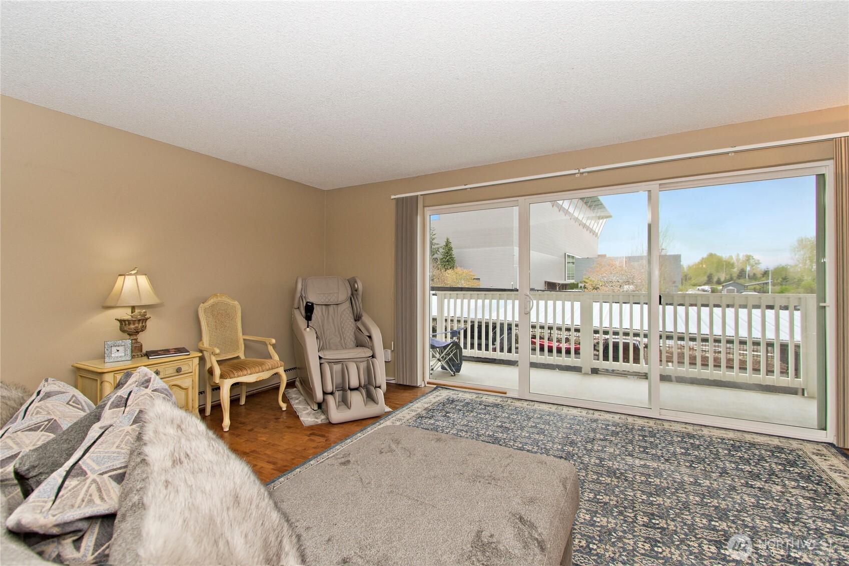 5021 Ripley Lane N #102, Renton, WA 98056