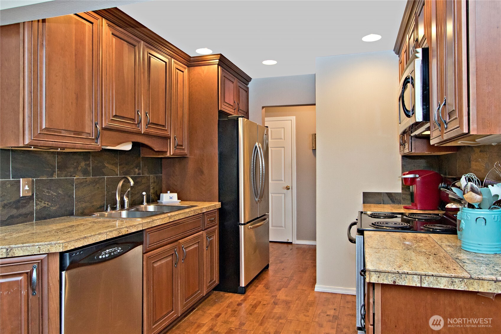 5021 Ripley Lane N #102, Renton, WA 98056