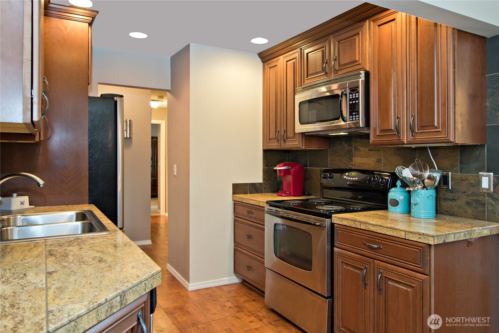 5021 Ripley Lane N #102, Renton, WA 98056