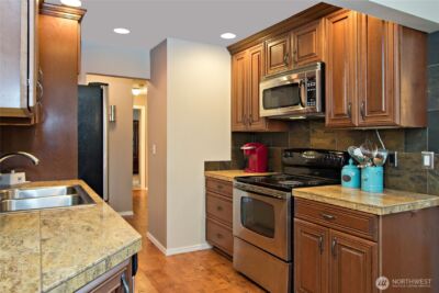 5021 Ripley Lane N #102, Renton, WA 98056 - Photo 7