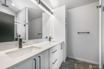 902 N 107th Street , Seattle, WA 98133-8871 - Photo 14