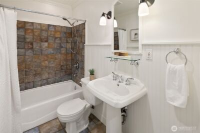 13020 NE 108th Street , Kirkland, WA 98033 - Photo 26