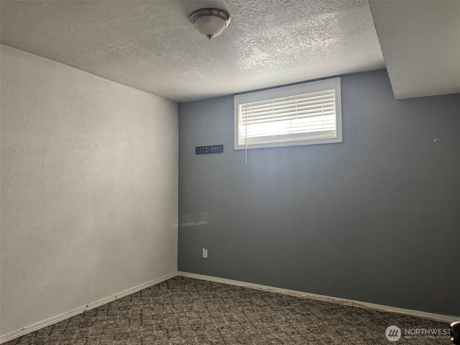 21 Orchard Loop Road N, Tonasket, WA 98855