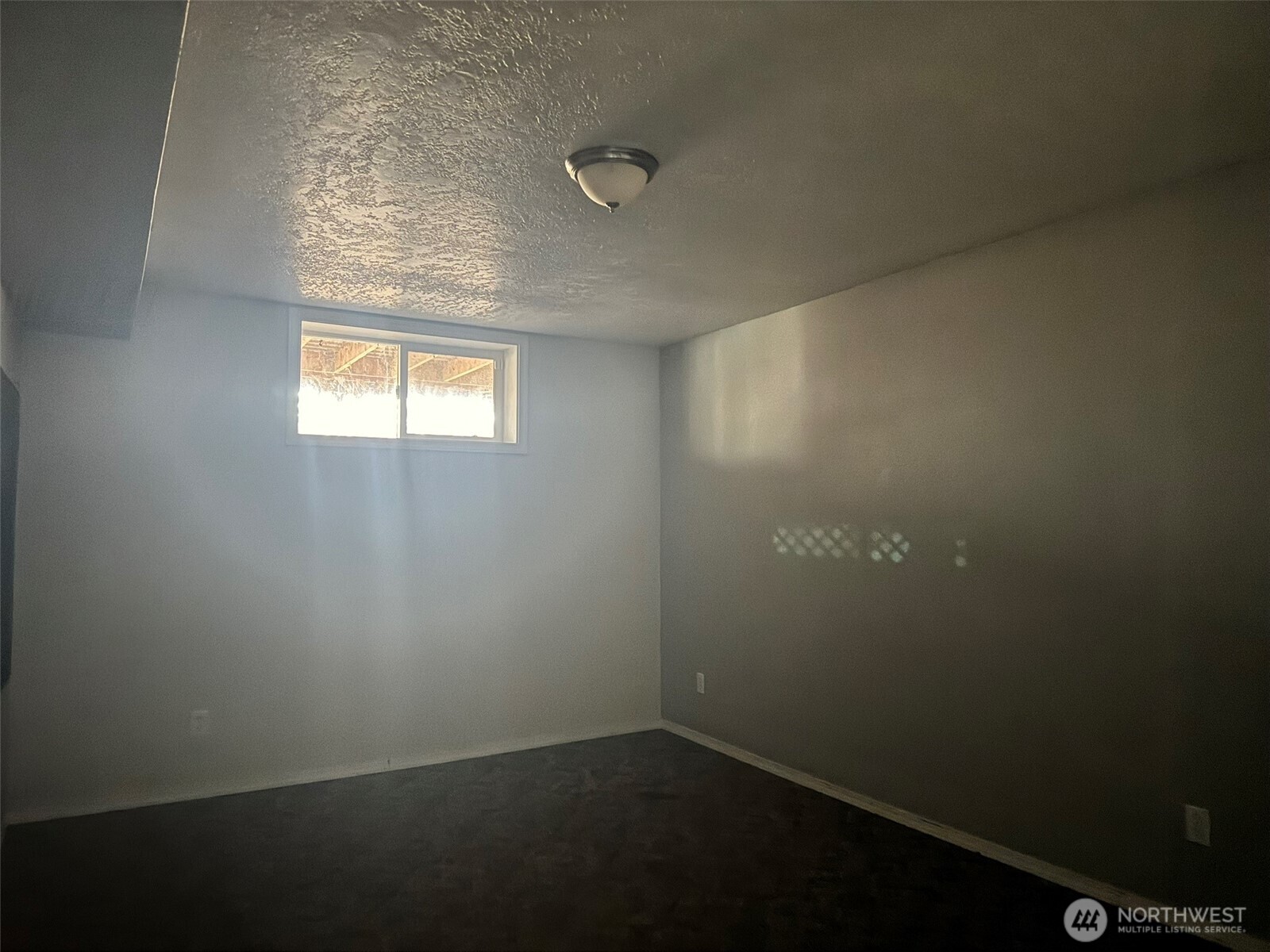 21 Orchard Loop Road N, Tonasket, WA 98855