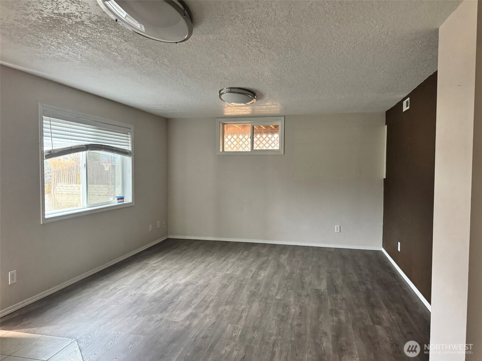 21 Orchard Loop Road N, Tonasket, WA 98855