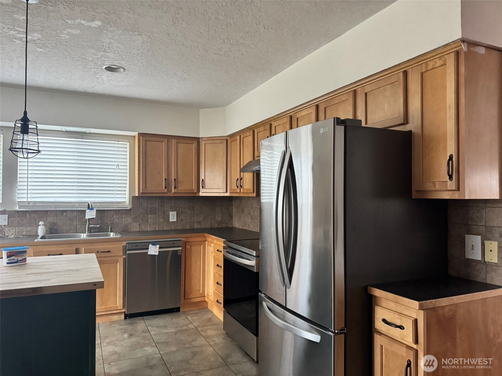 21 Orchard Loop Road N, Tonasket, WA 98855