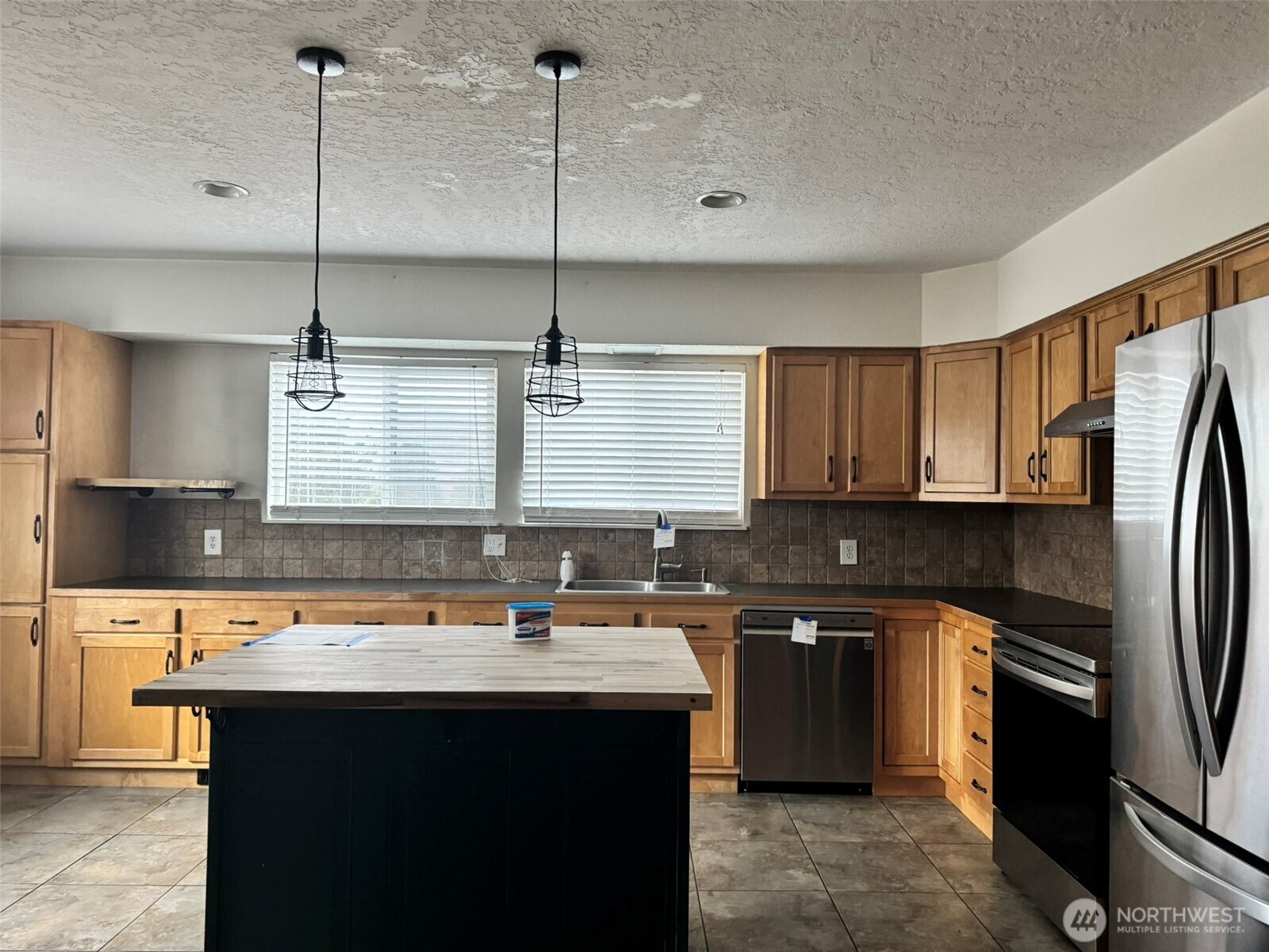 21 Orchard Loop Road N, Tonasket, WA 98855
