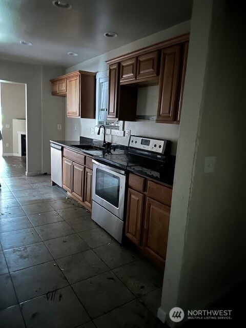 1220 Yakima Avenue S, Tacoma, WA 98405