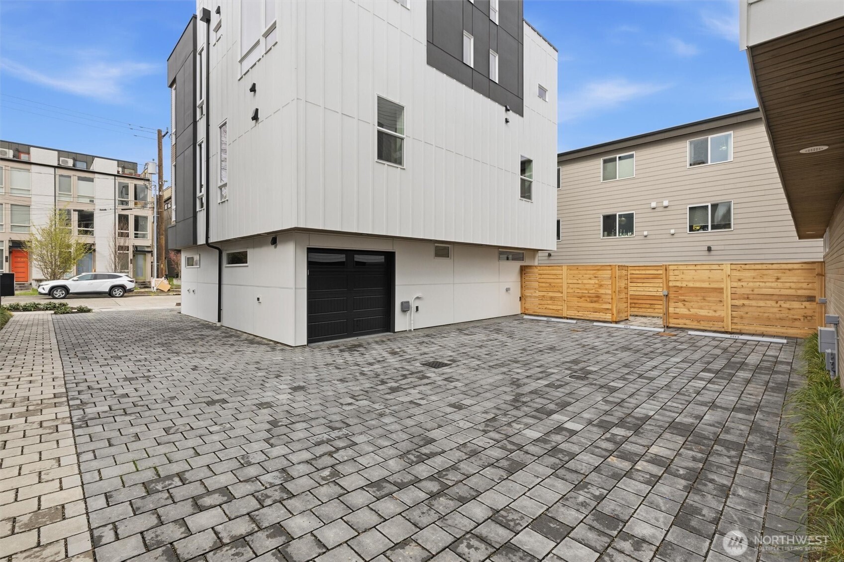805 NW 63rd Street #B, Seattle, WA 98107