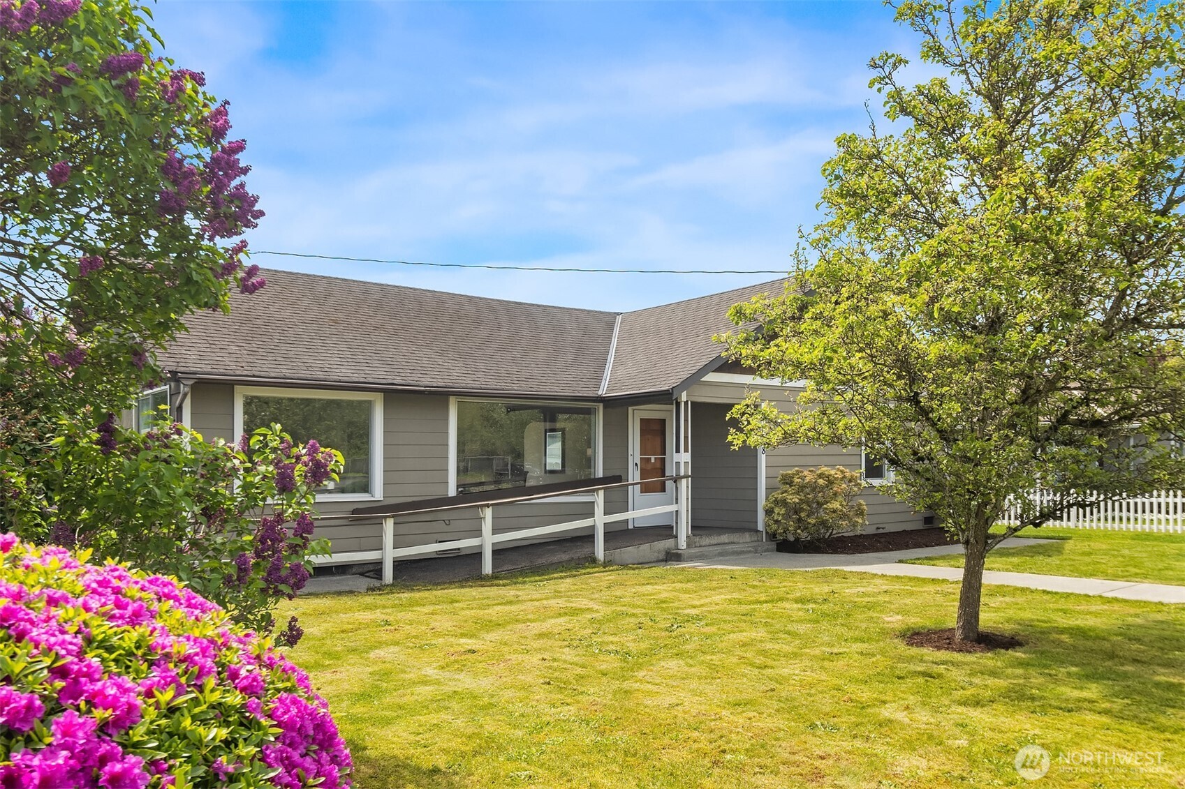 1628 Grove Street , Marysville, WA 98270