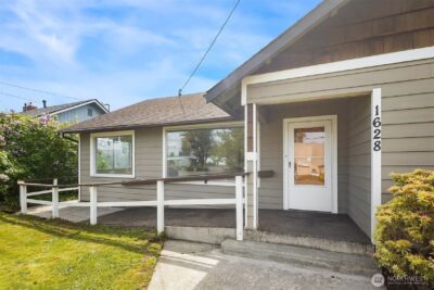 1628 Grove Street , Marysville, WA 98270 - Photo 3