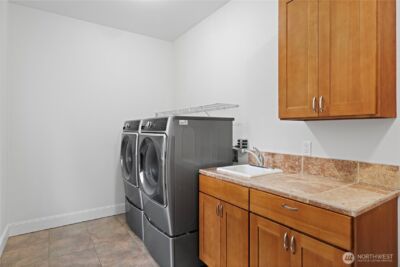 12411 NE 108th Place , Kirkland, WA 98033 - Photo 35