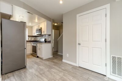 10426 17th Avenue SW #10426, Seattle, WA 98146-1306 - Photo 12