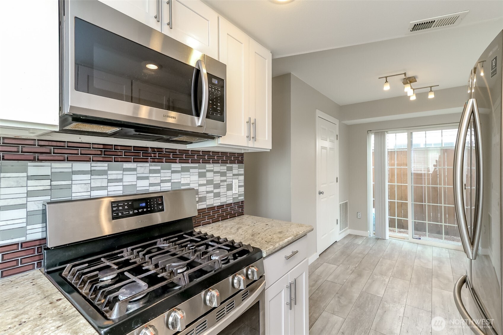 10426 17th Avenue SW #10426, Seattle, WA 98146-1306