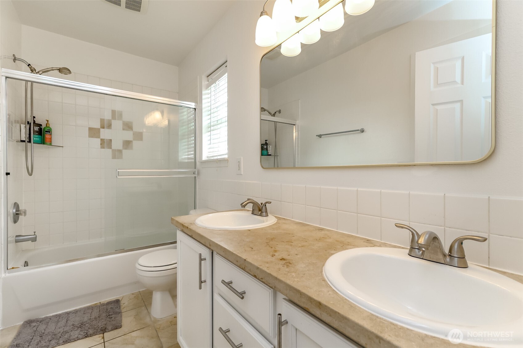10426 17th Avenue SW #10426, Seattle, WA 98146-1306