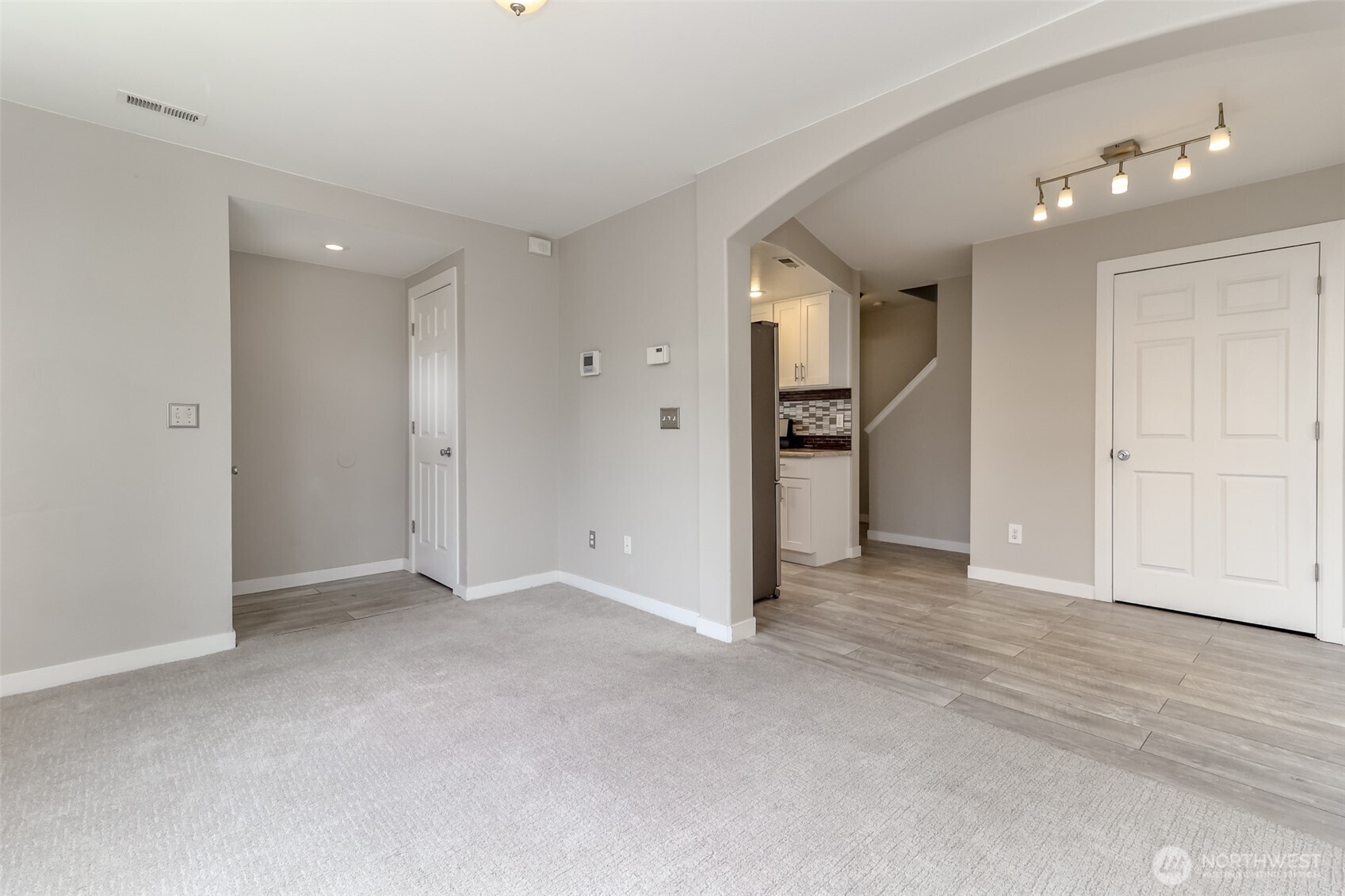 10426 17th Avenue SW #10426, Seattle, WA 98146-1306