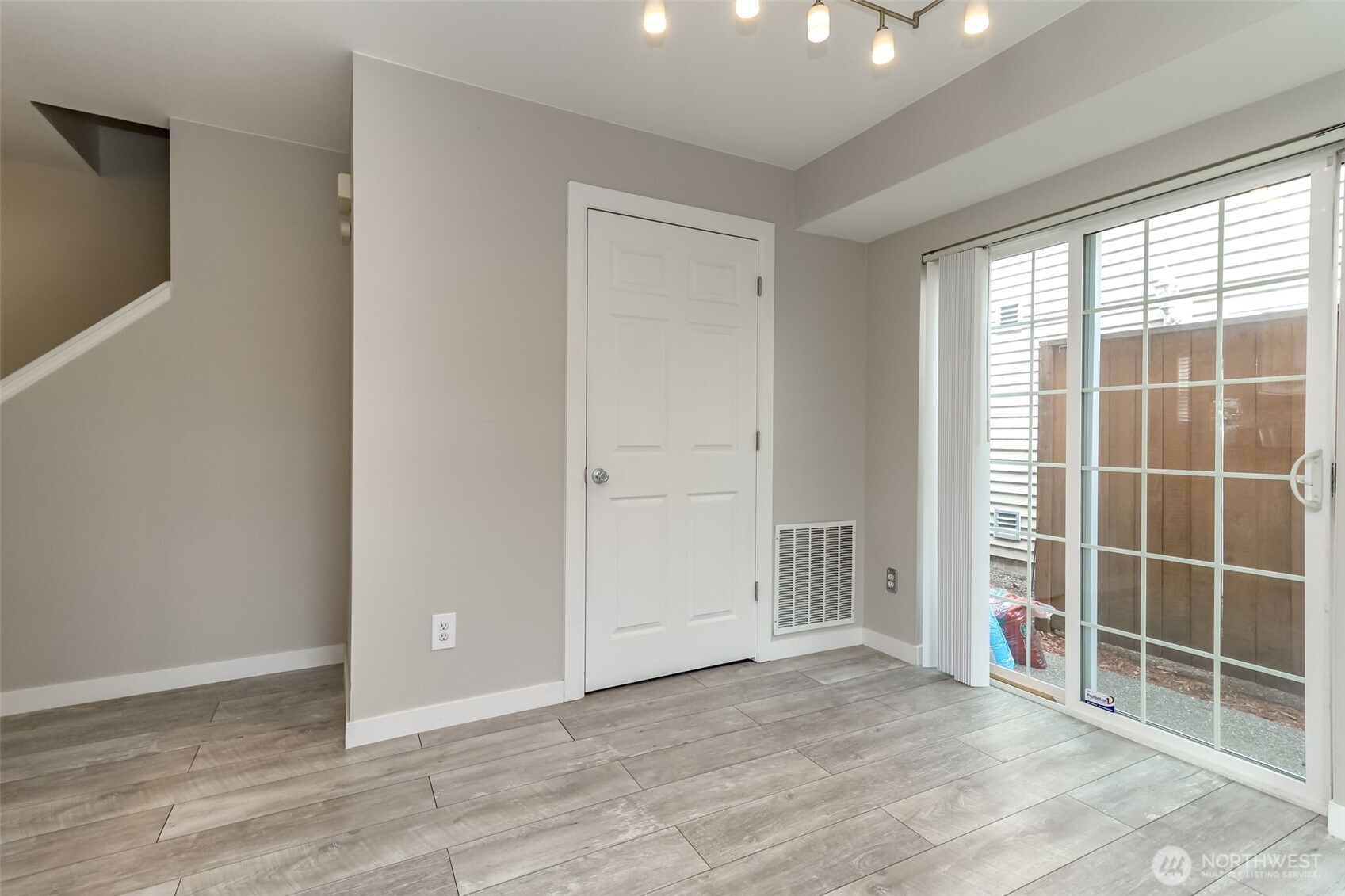 10426 17th Avenue SW #10426, Seattle, WA 98146-1306