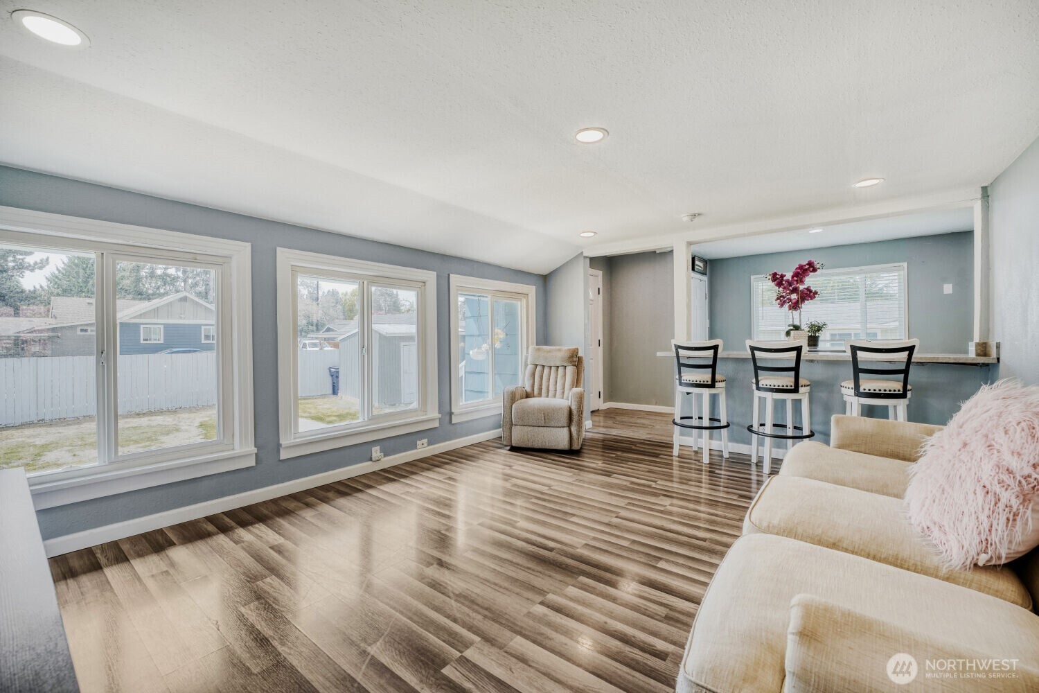 908 9th Street NE, Auburn, WA 98002