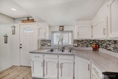 908 9th Street NE, Auburn, WA 98002 - Photo 4