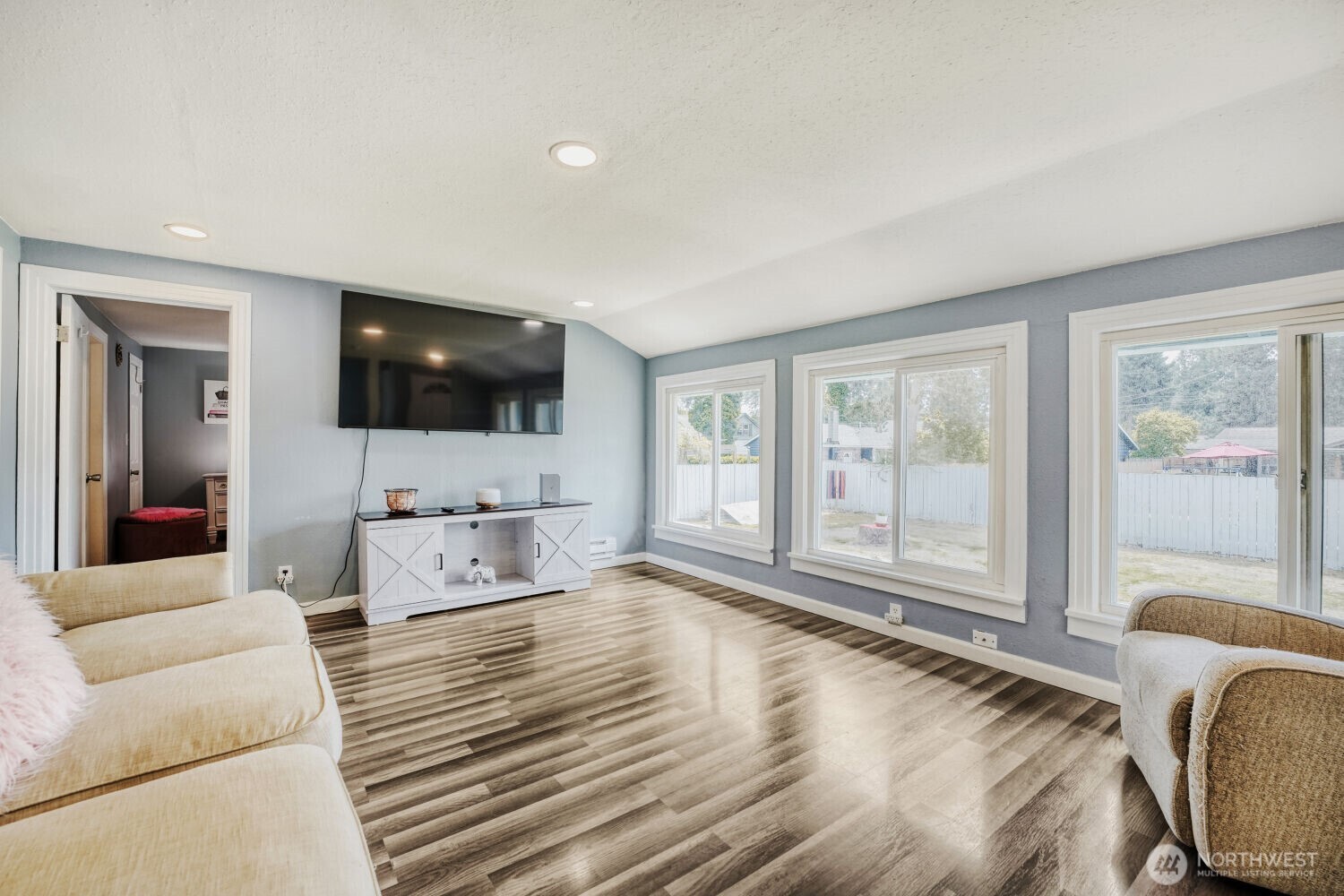 908 9th Street NE, Auburn, WA 98002