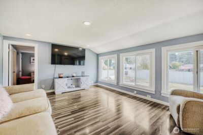 908 9th Street NE, Auburn, WA 98002 - Photo 10