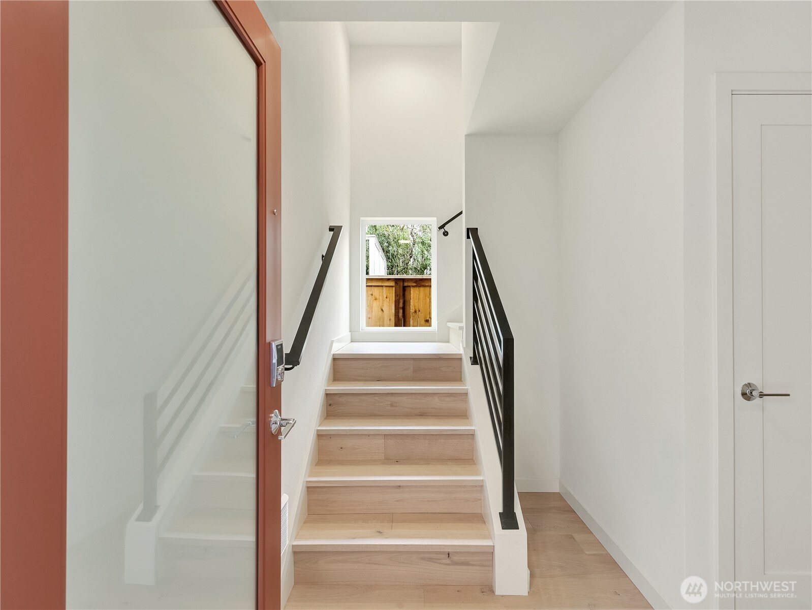 1413 B N 48th Street , Seattle, WA 98103