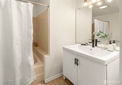 5901 Phinney Avenue N #302, Seattle, WA 98103 - Photo 15