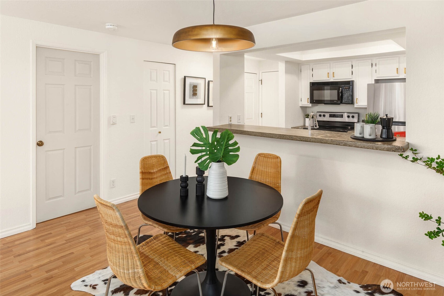 5901 Phinney Avenue N #302, Seattle, WA 98103