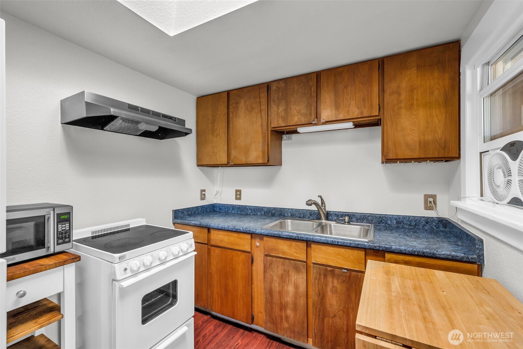 8427 30th Avenue SW, Seattle, WA 98126