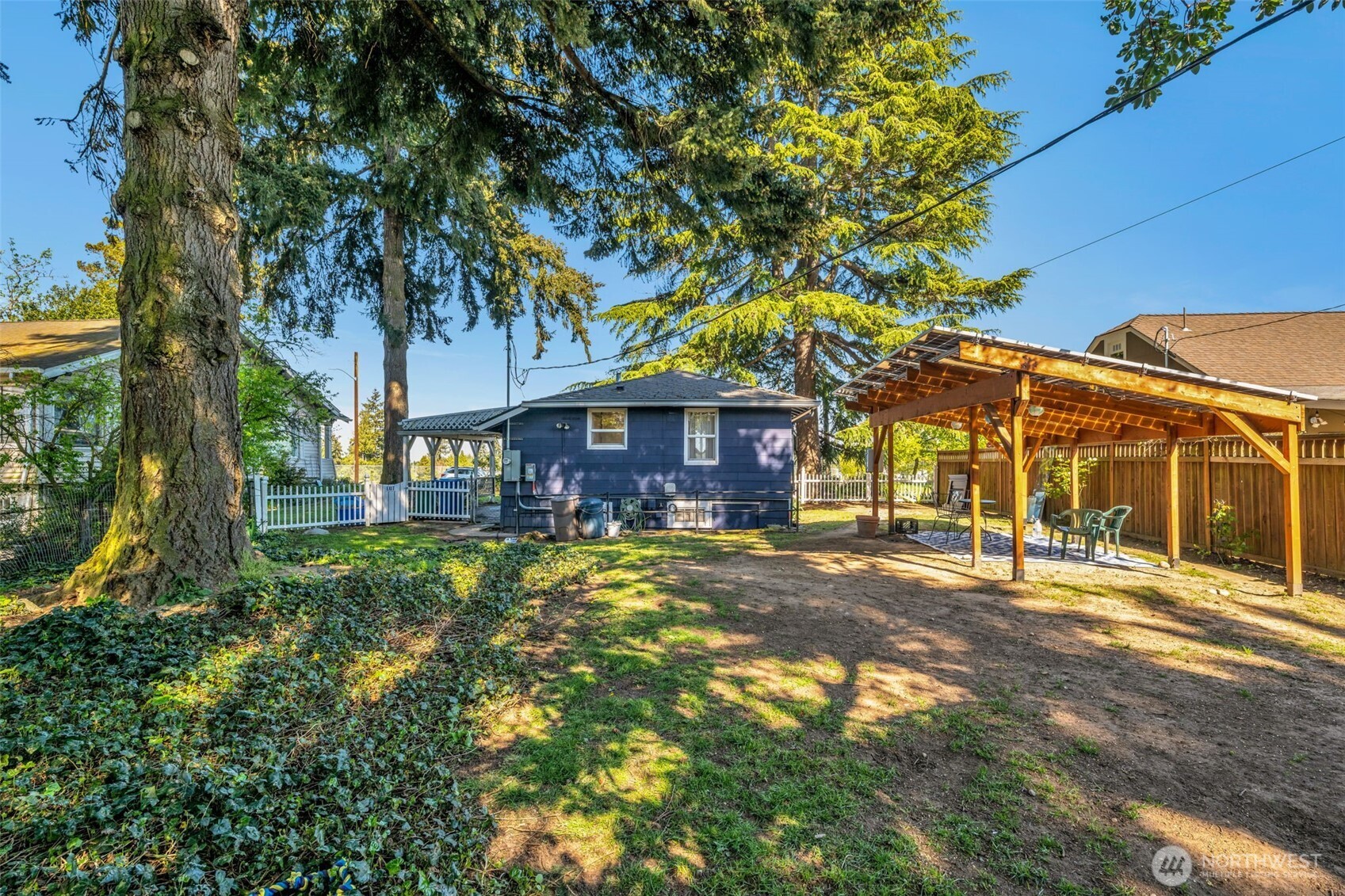 8427 30th Avenue SW, Seattle, WA 98126