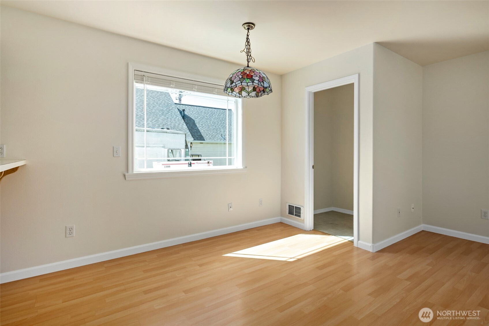 45 N Oak Harbor Street , Oak Harbor, WA 98277