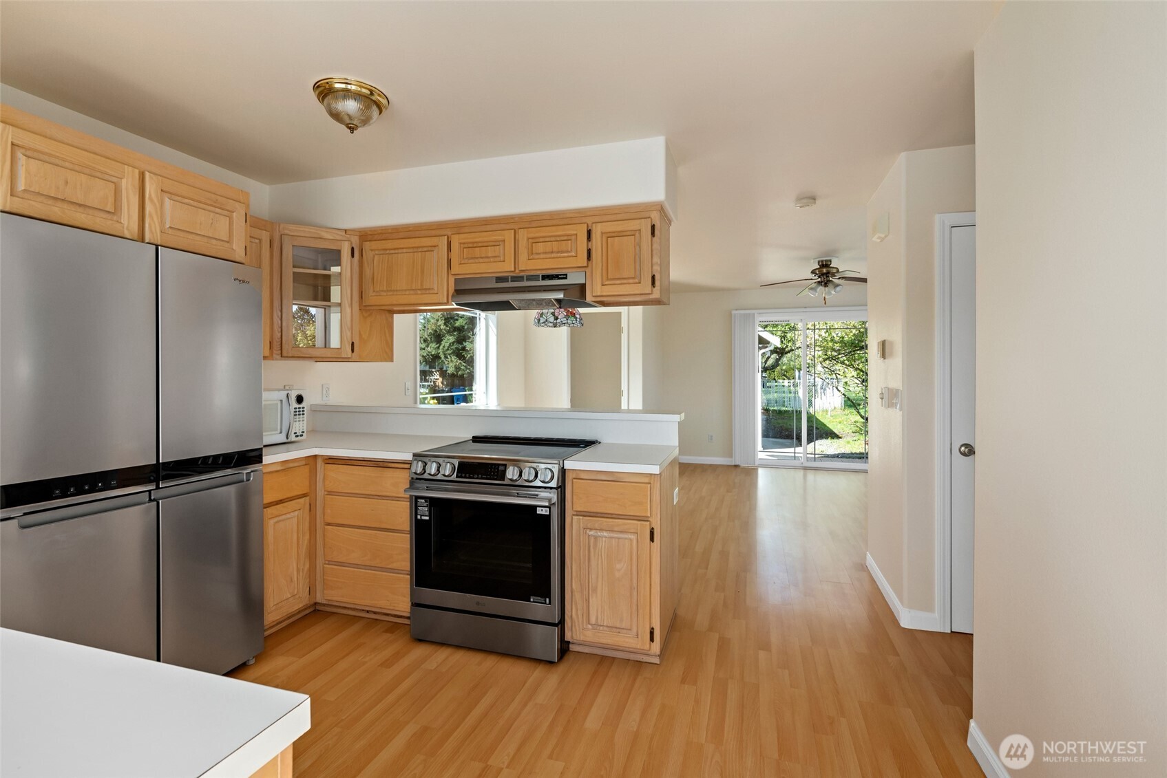 45 N Oak Harbor Street , Oak Harbor, WA 98277