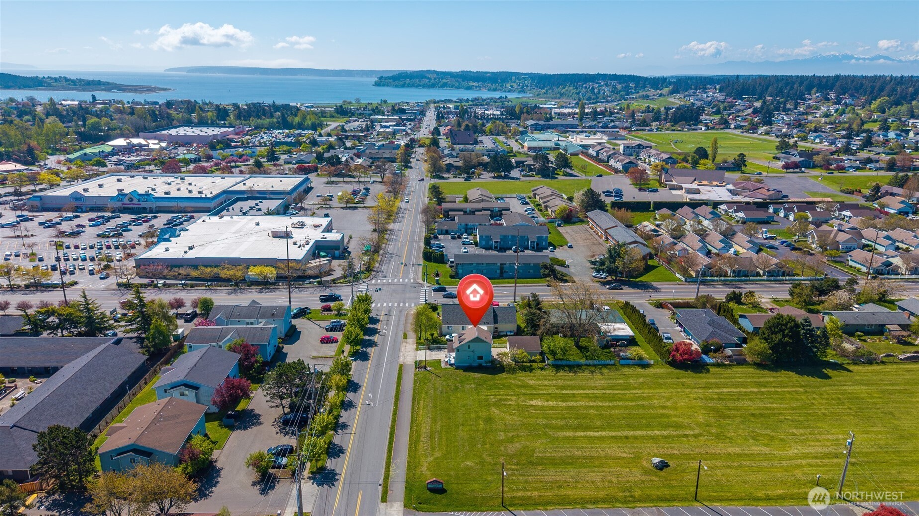 45 N Oak Harbor Street , Oak Harbor, WA 98277