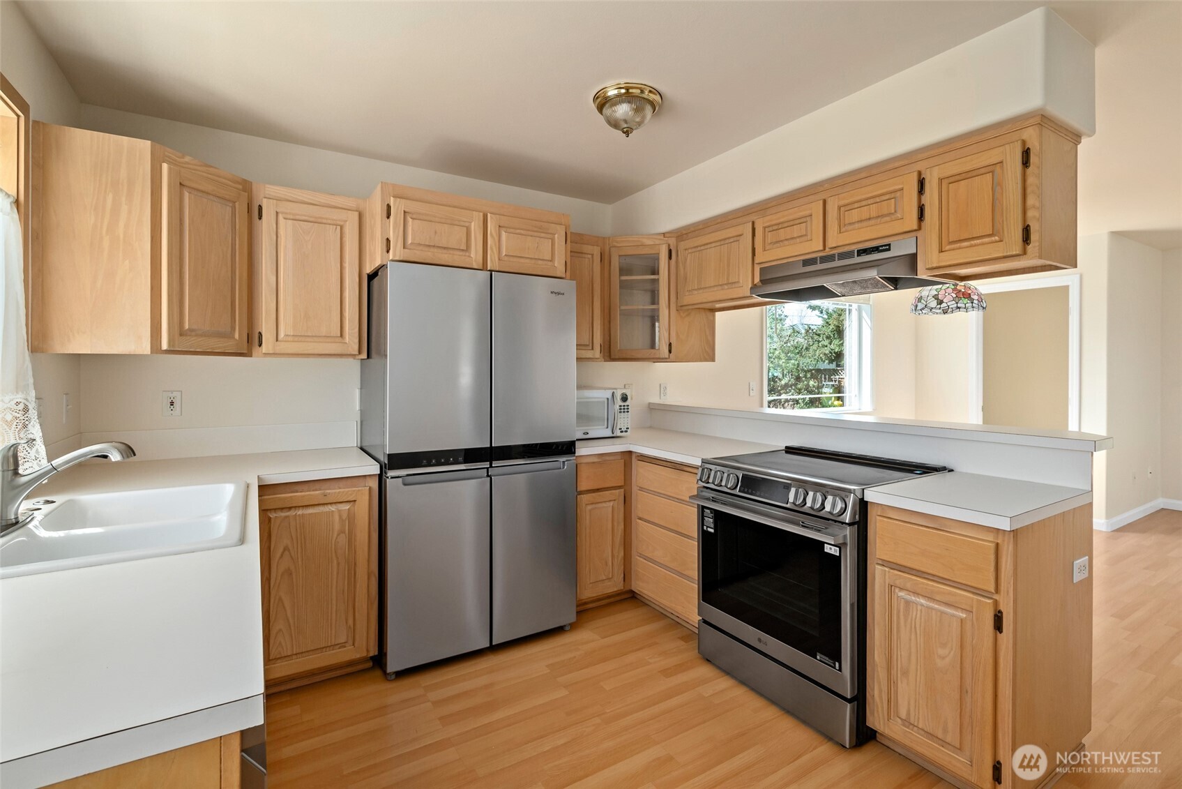 45 N Oak Harbor Street , Oak Harbor, WA 98277
