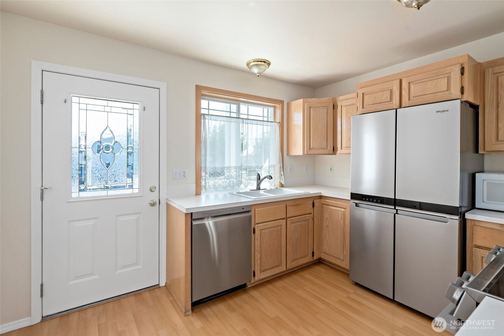 45 N Oak Harbor Street , Oak Harbor, WA 98277