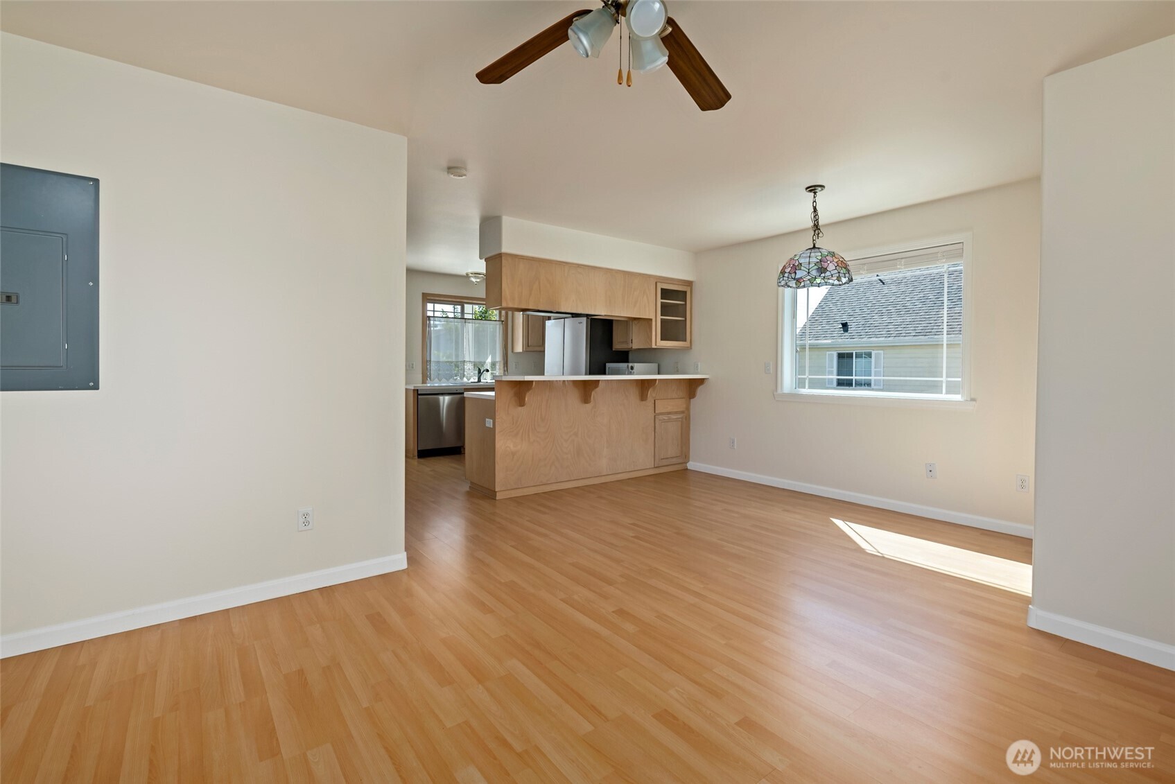 45 N Oak Harbor Street , Oak Harbor, WA 98277