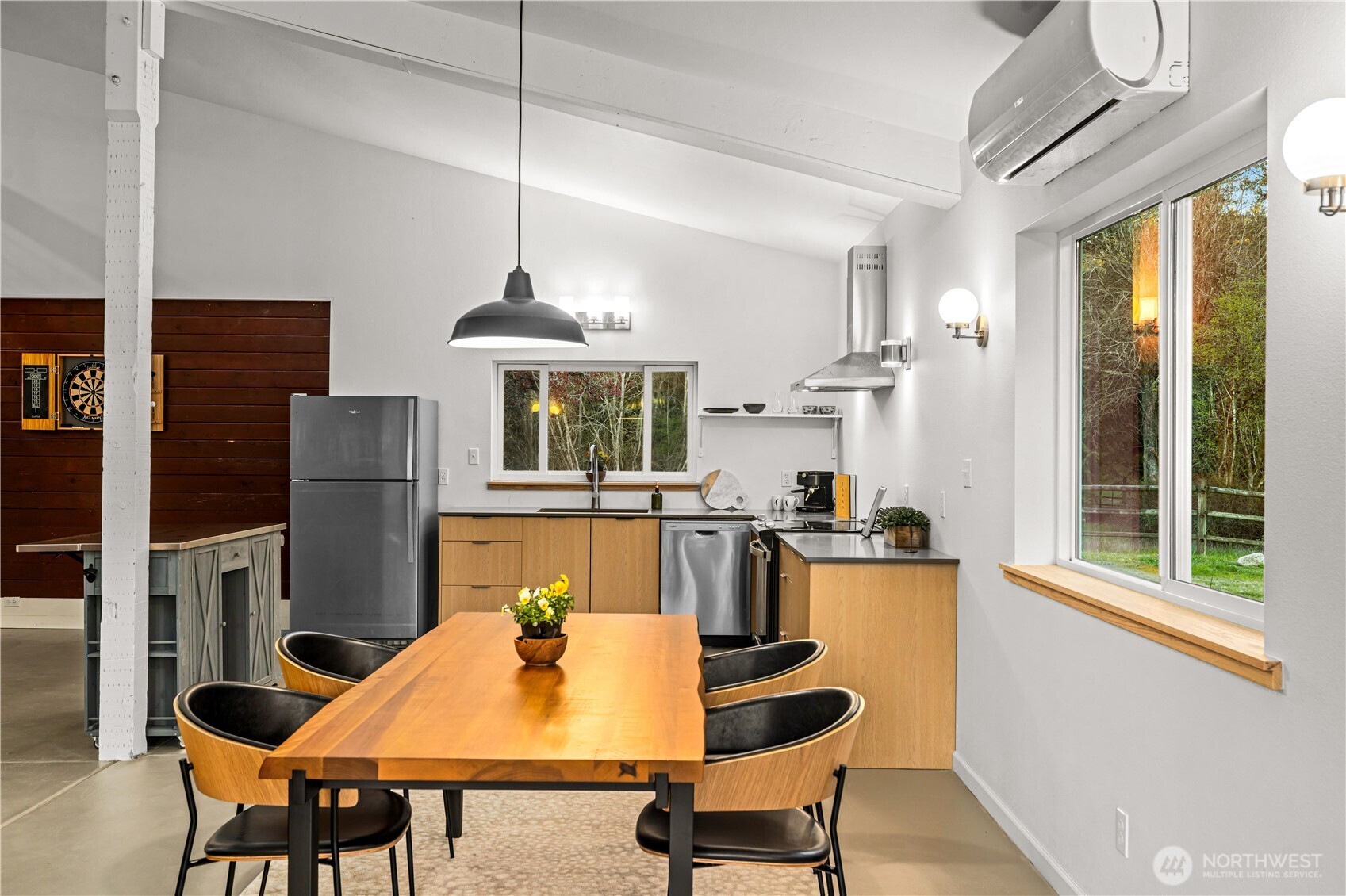 7200 NE Day Road W, Bainbridge Island, WA 98110