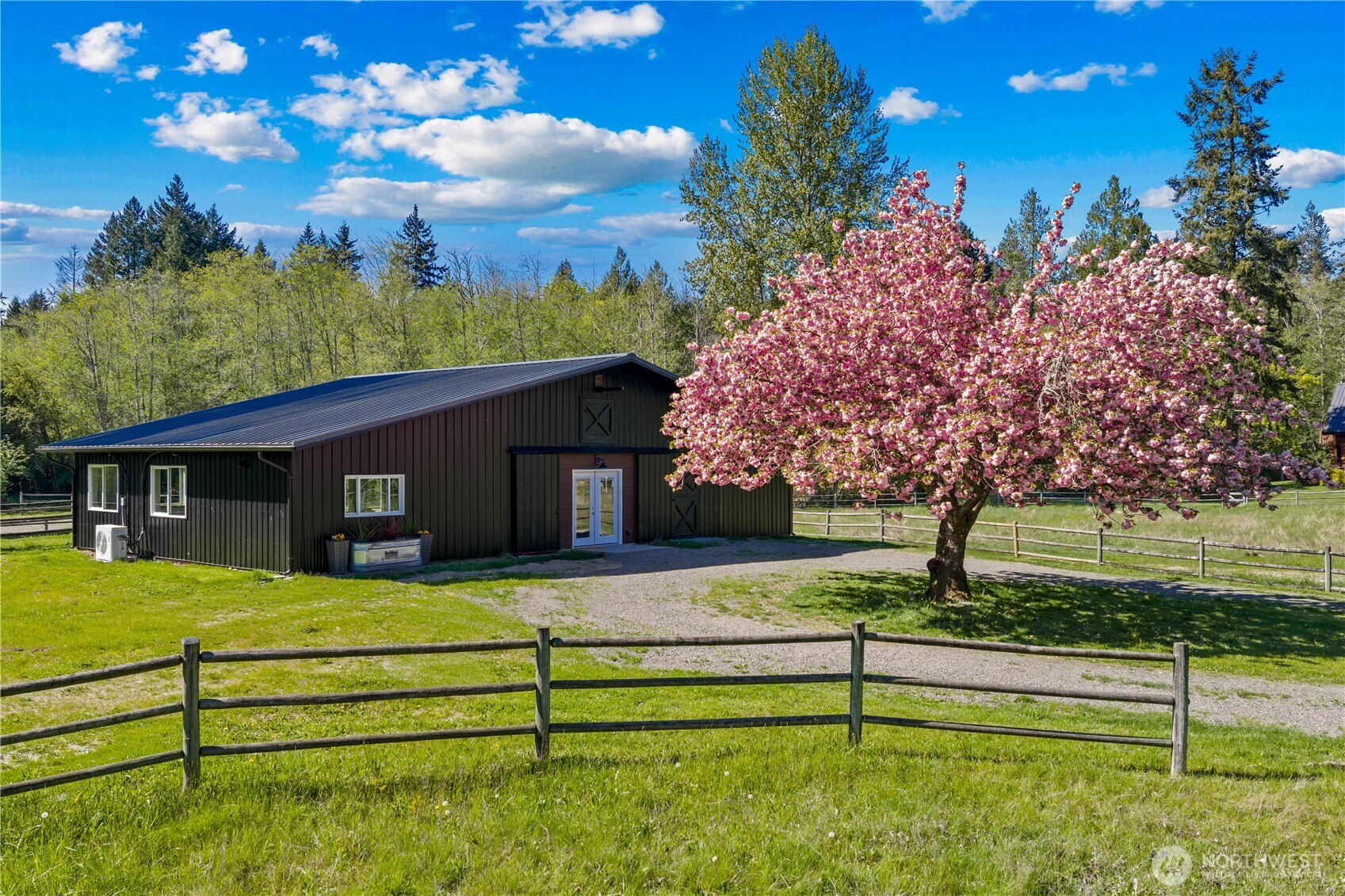 7200 NE Day Road W, Bainbridge Island, WA 98110