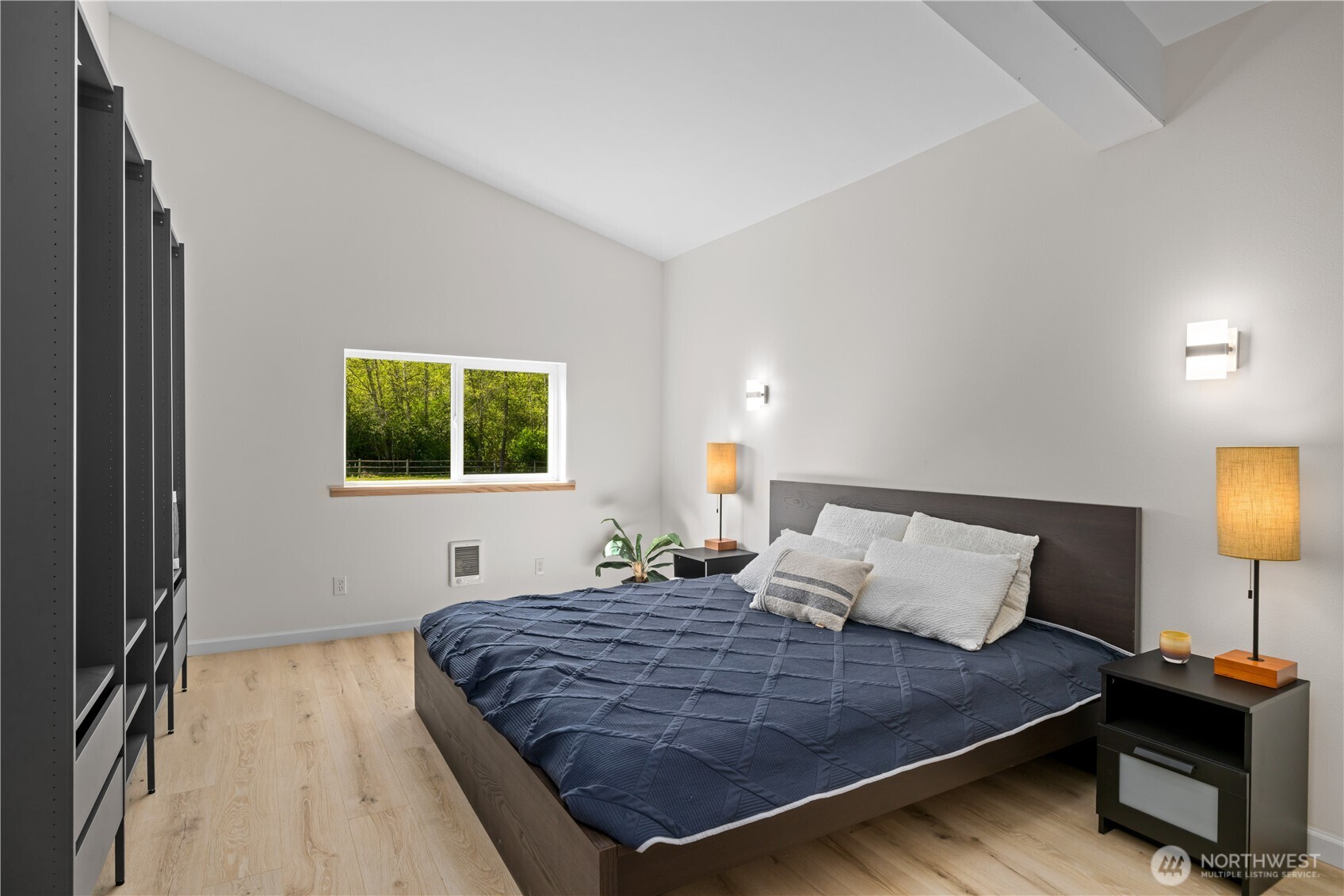 7200 NE Day Road W, Bainbridge Island, WA 98110