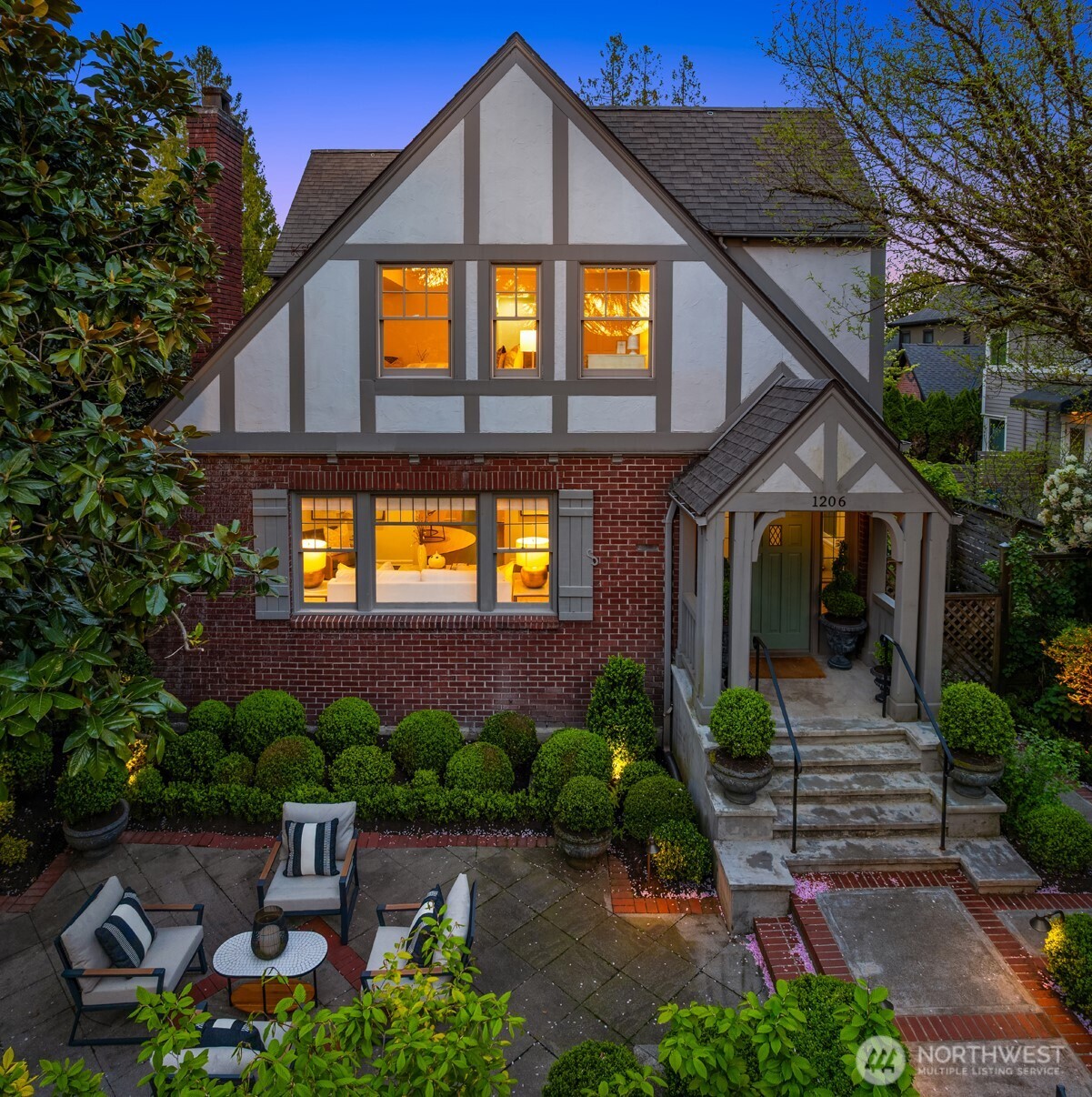 1206 37th Avenue E, Seattle, WA 98112