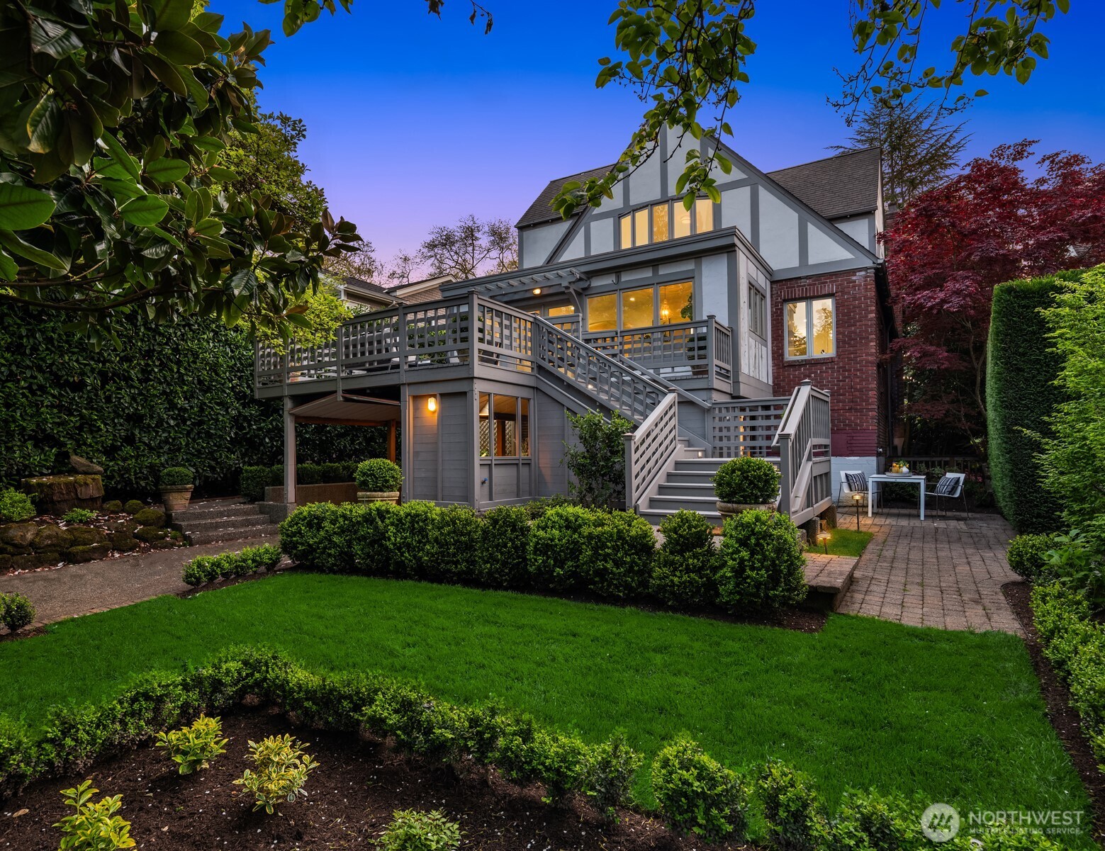 1206 37th Avenue E, Seattle, WA 98112