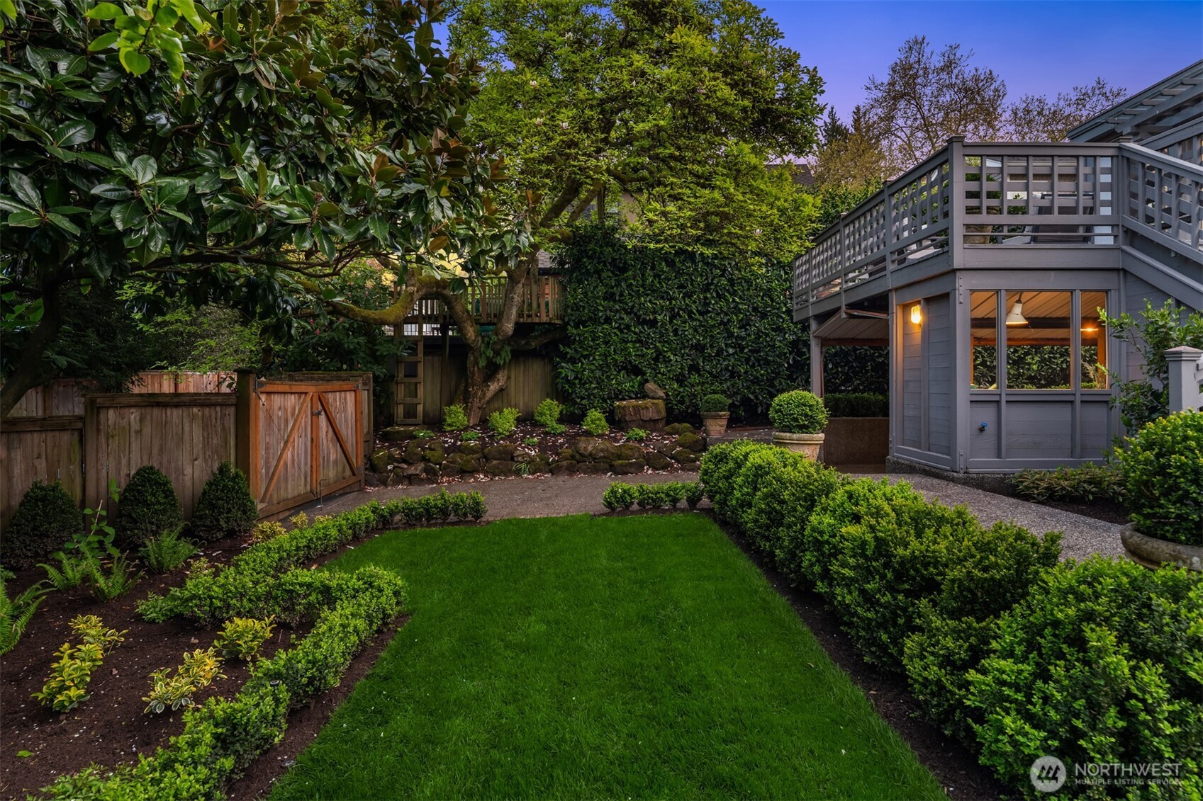 1206 37th Avenue E, Seattle, WA 98112