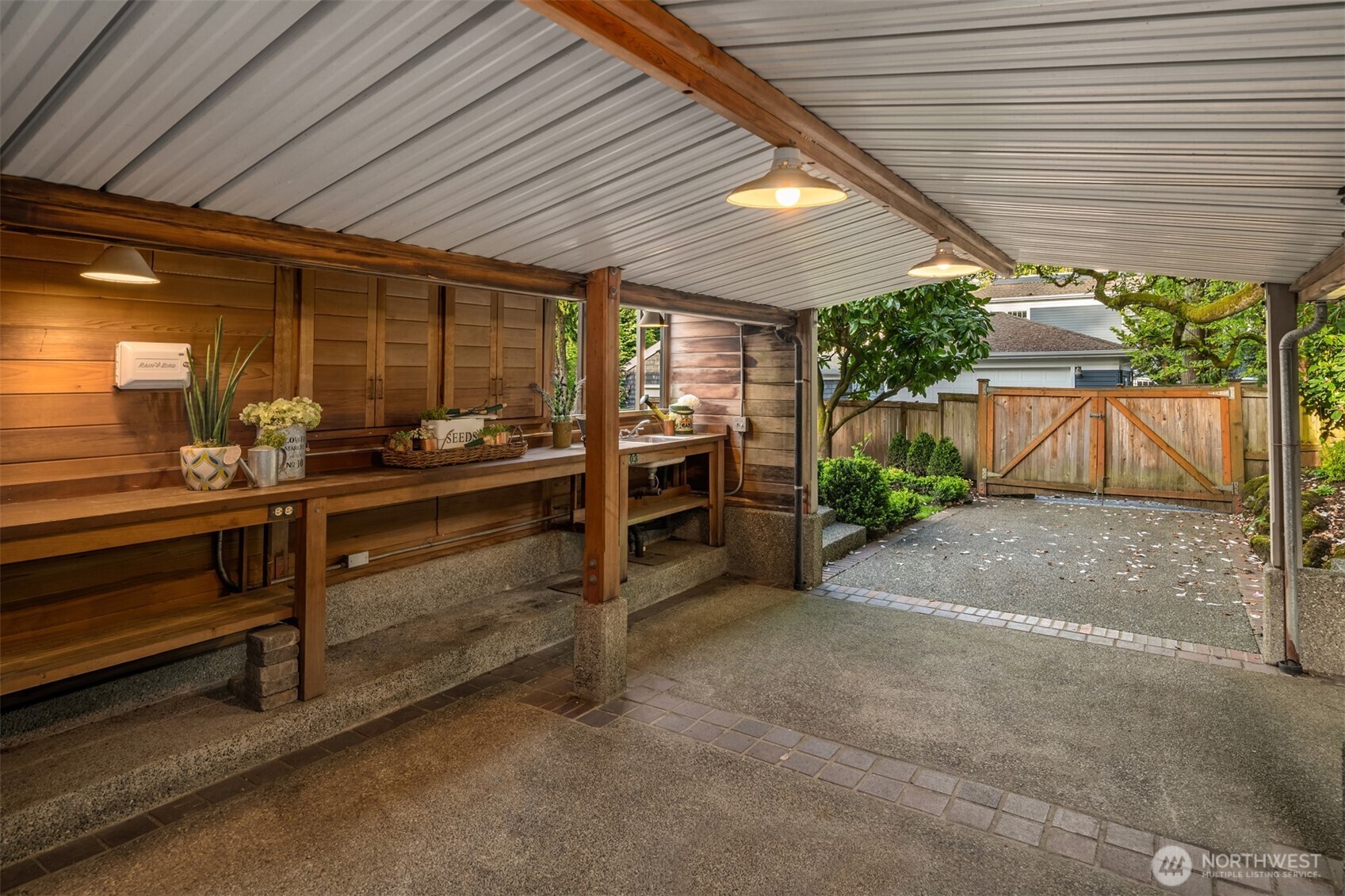 1206 37th Avenue E, Seattle, WA 98112