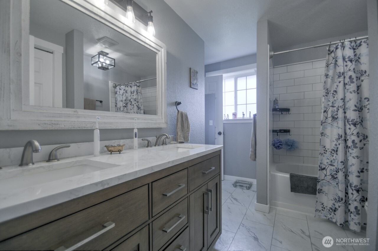 231 Maple , Napavine, WA 98565