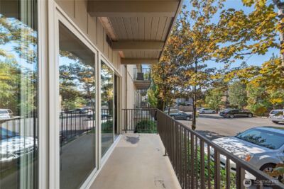 11006 NE 68th Street #812, Kirkland, WA 98033 - Photo 12