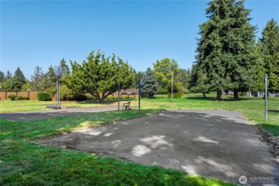 11006 NE 68th Street #812, Kirkland, WA 98033 - Photo 13