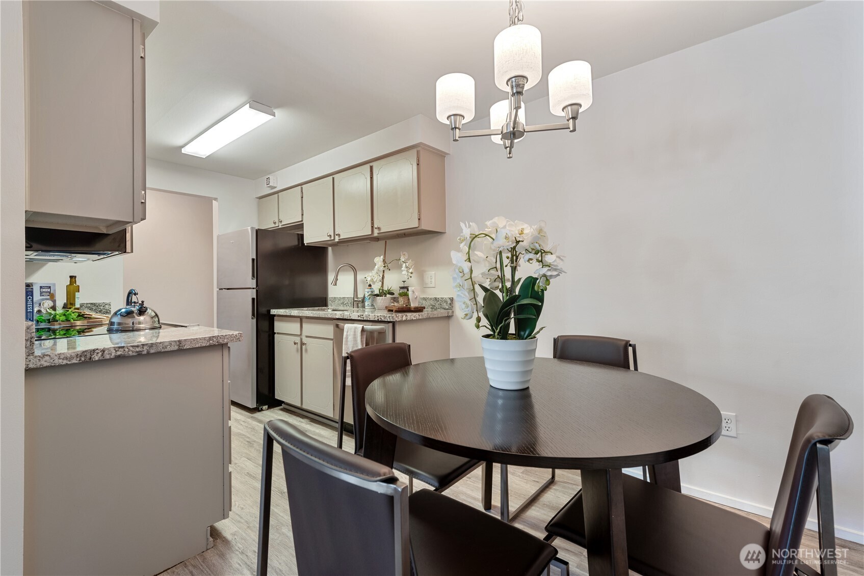 11006 NE 68th Street #812, Kirkland, WA 98033