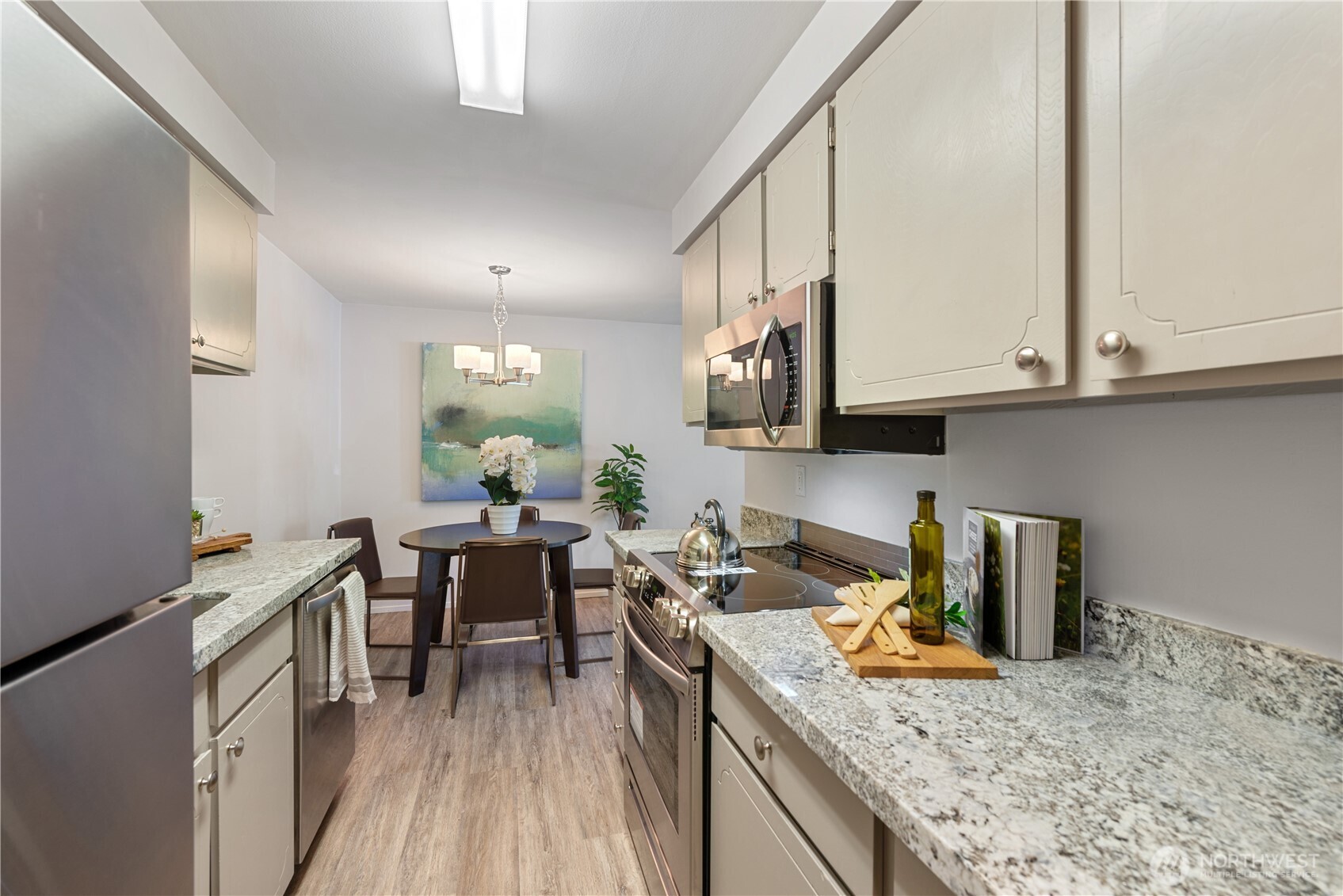 11006 NE 68th Street #812, Kirkland, WA 98033
