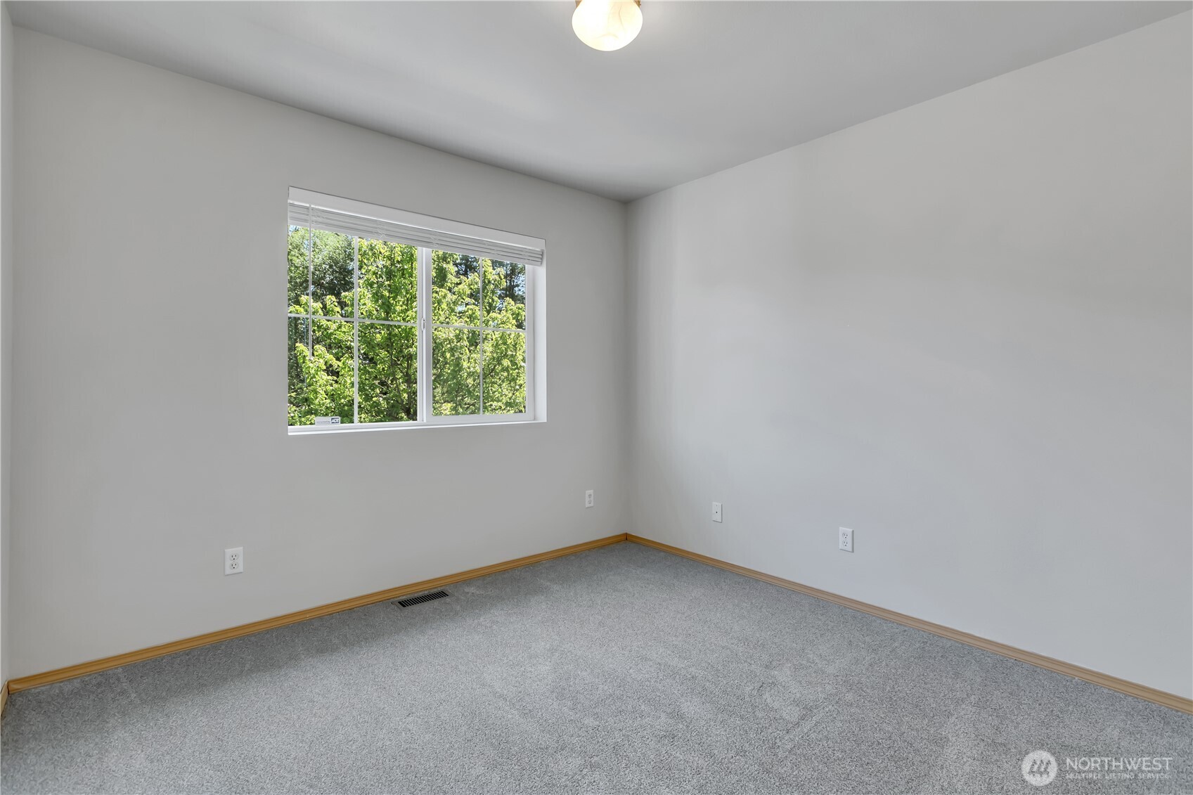 19124 97 Avenue Ct E, Puyallup, WA 98375