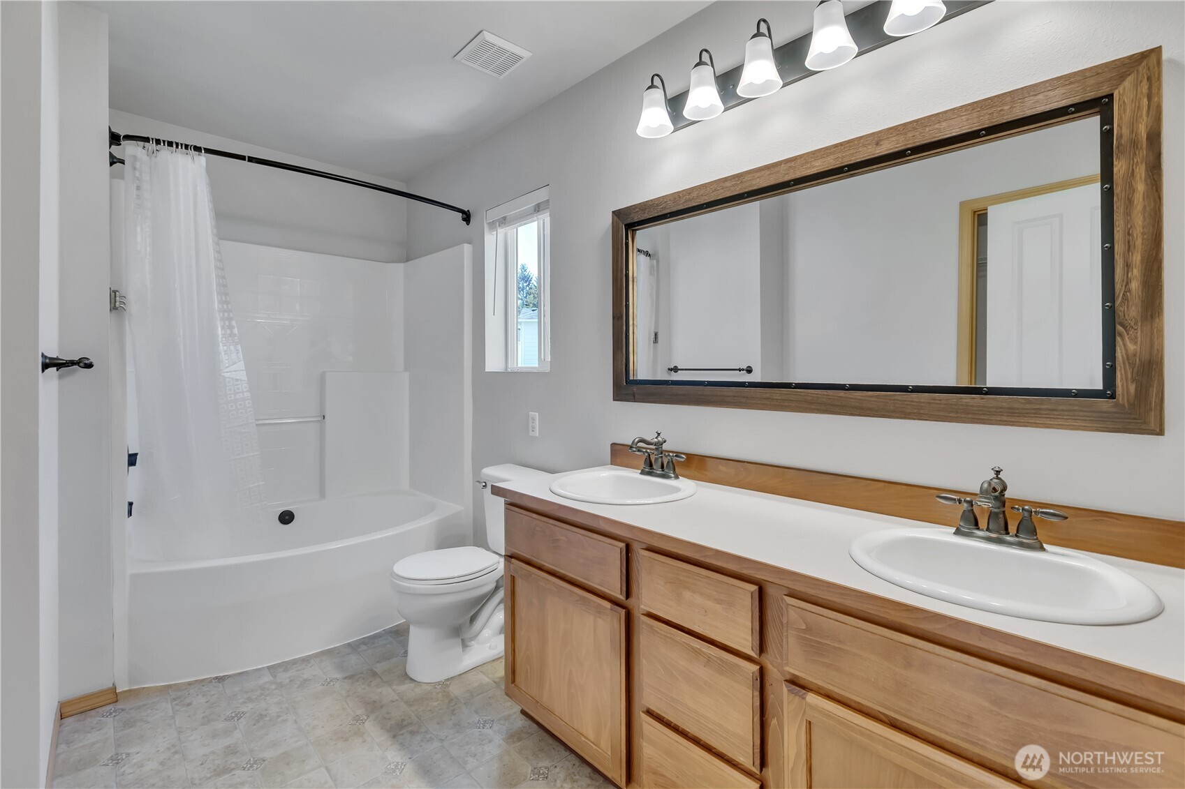 19124 97 Avenue Ct E, Puyallup, WA 98375